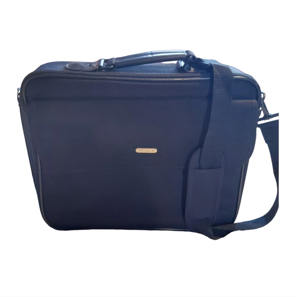 Targus laptop bag.  Brifcase.  School bag .